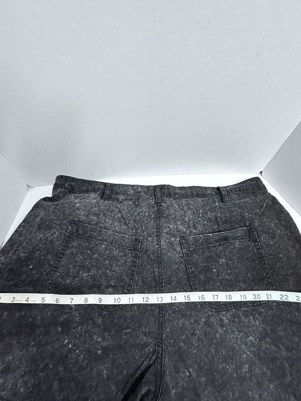 Hot Topic Women's size 18 Black Cargo Utility Pants with Zipper Ankles - Picture 15 of 16